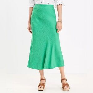 NWT Ann Taylor LOFT Jacquard Bias Midi Skirt in “Bright Vine”